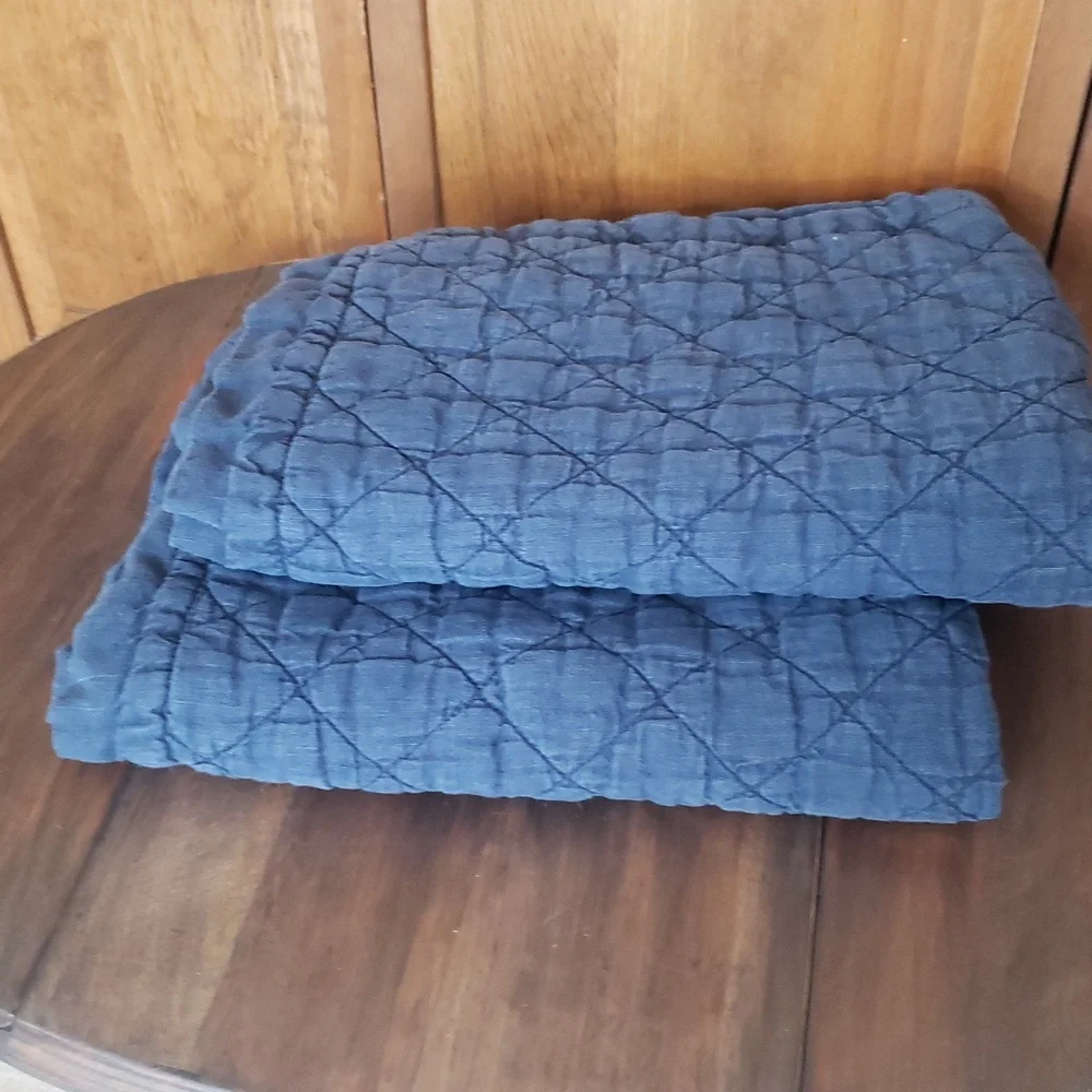 Pottery Barn Belgian Flax Linen Diamond Quilted Pillow Shams Set of 2